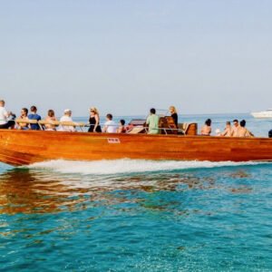 SHARING WOODEN BOAT - ABU DHABI, UAE